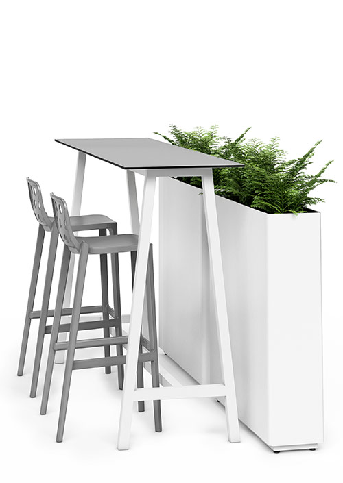 Kaskad Planters + Step Table + Isidoro Stools